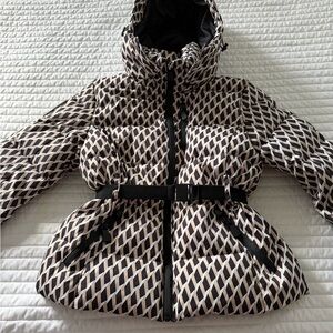 Stylish ski or snow jacket